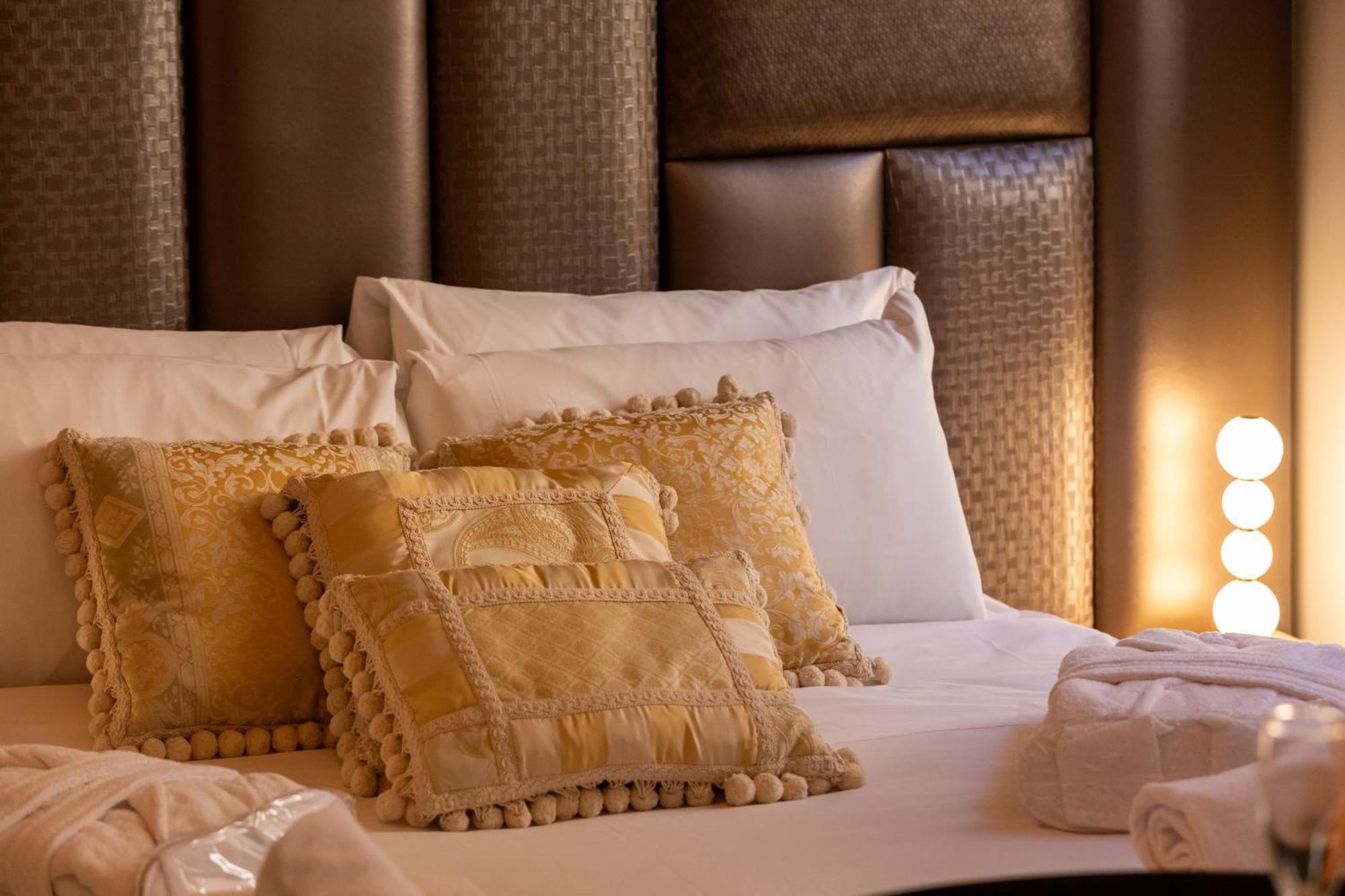Fontana Di Trevi Roma Luxury Suite المظهر الخارجي الصورة