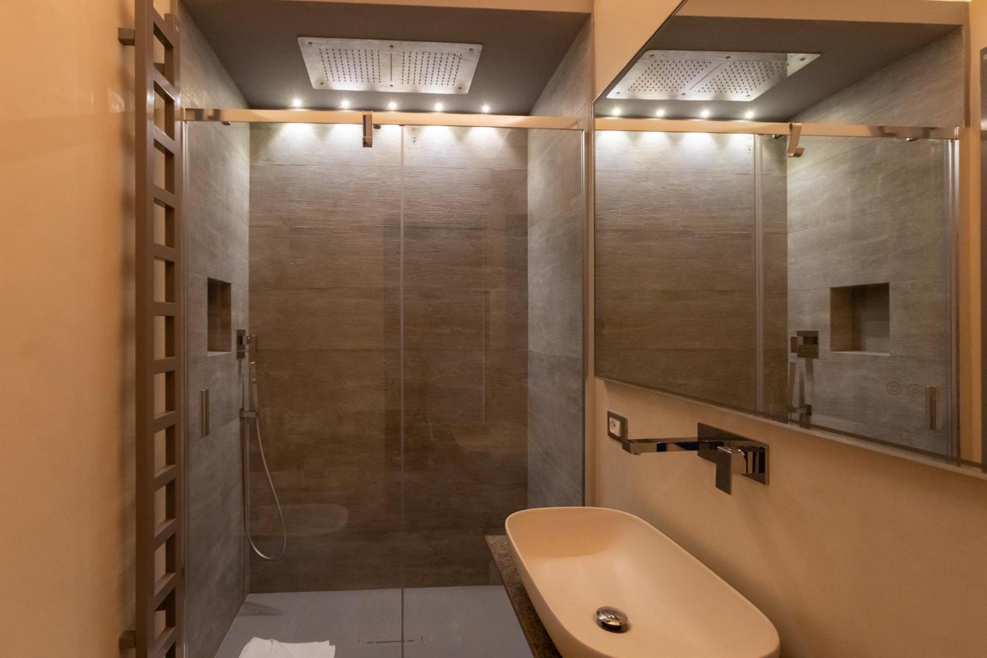 Fontana Di Trevi Roma Luxury Suite المظهر الخارجي الصورة