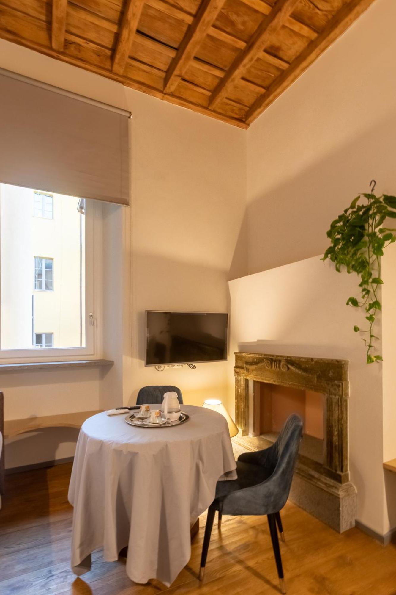 Fontana Di Trevi Roma Luxury Suite المظهر الخارجي الصورة