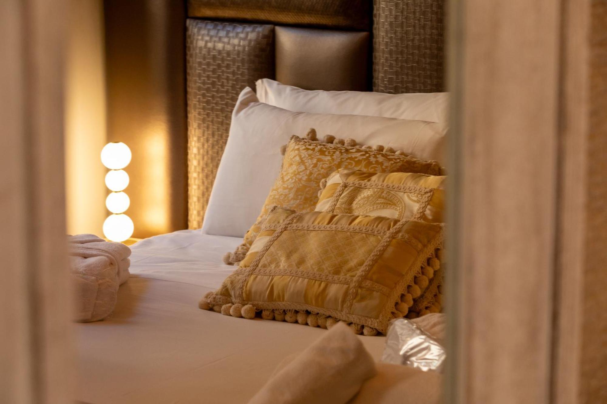 Fontana Di Trevi Roma Luxury Suite المظهر الخارجي الصورة
