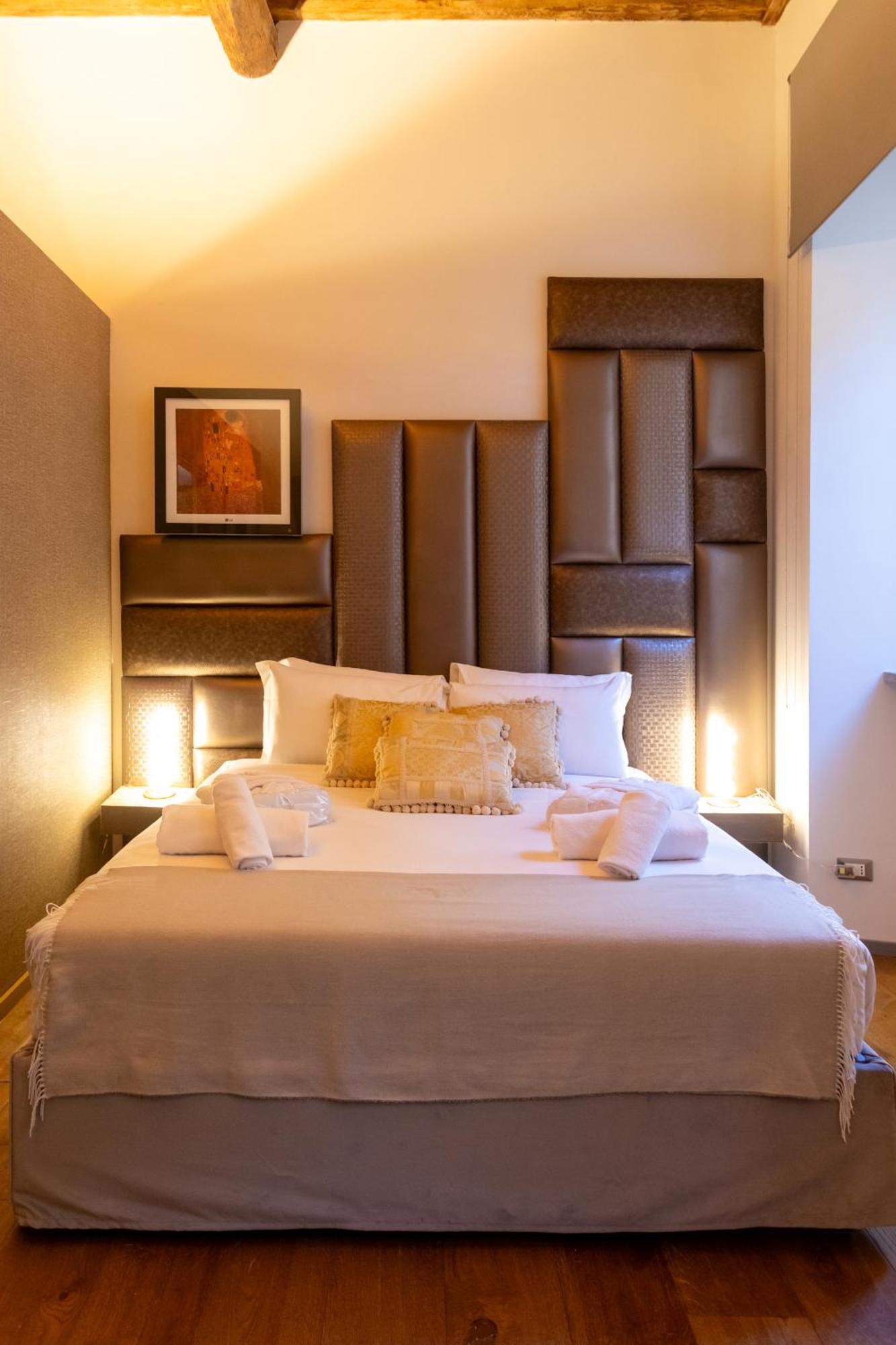 Fontana Di Trevi Roma Luxury Suite المظهر الخارجي الصورة